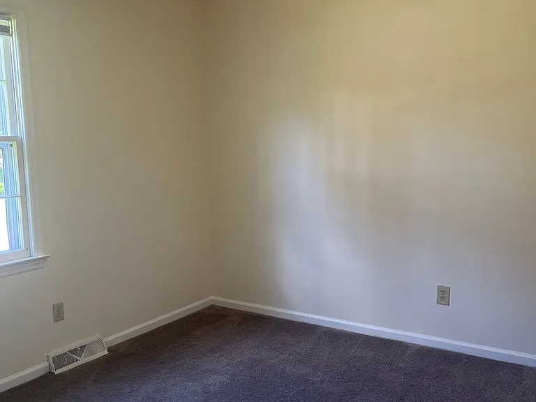 345 Salem Dr — Photo 6