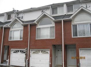 43 Cranford Ct, Staten Island, NY 10306