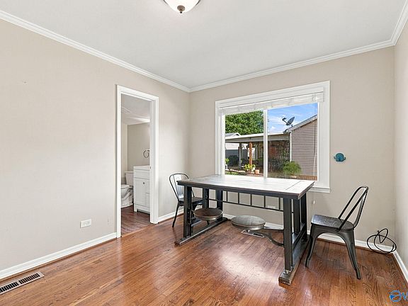 5th image of 103 Hendrix St