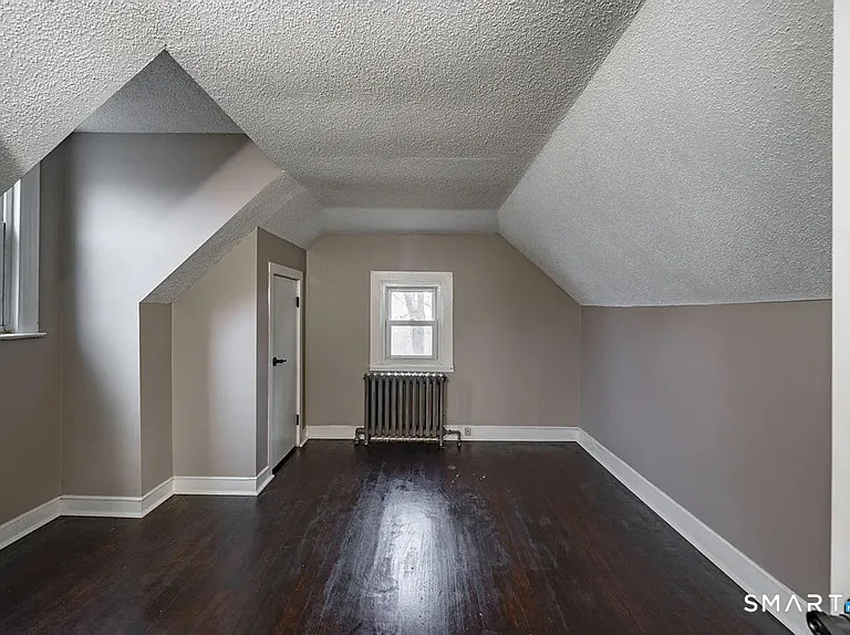 73 Silver St — Photo 27
