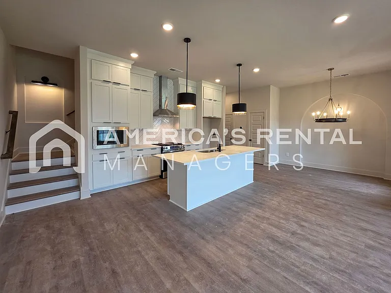 4422 Foxcote Ln — Photo 9