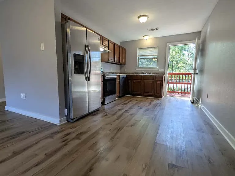 1413 Hardy St #AB — Photo 4