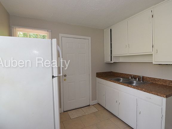 4th image of 680 Seymour Dr