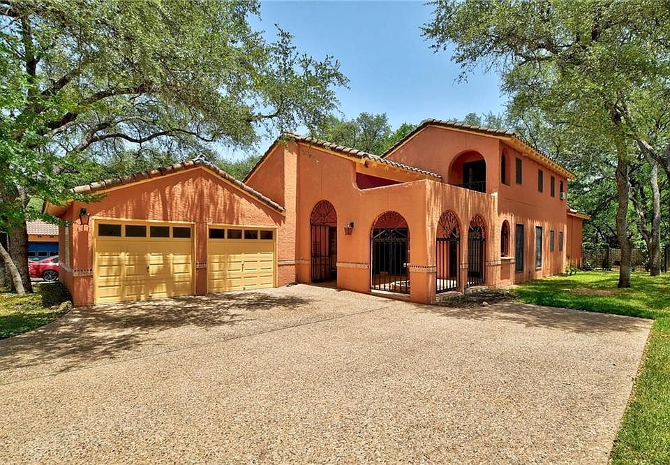 1st image of 108 Acapulco Dr