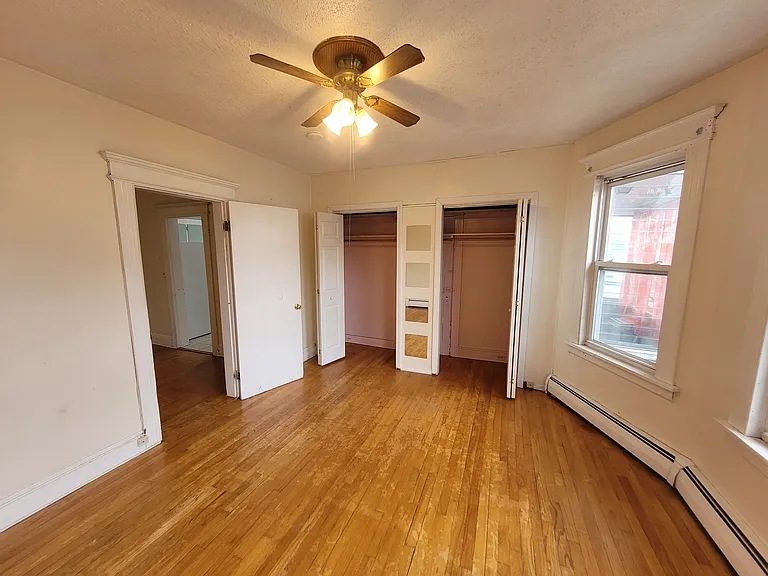 Front / Primary Bedroom