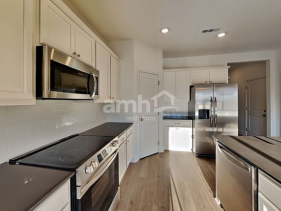 3rd image of 231 Marin Dr