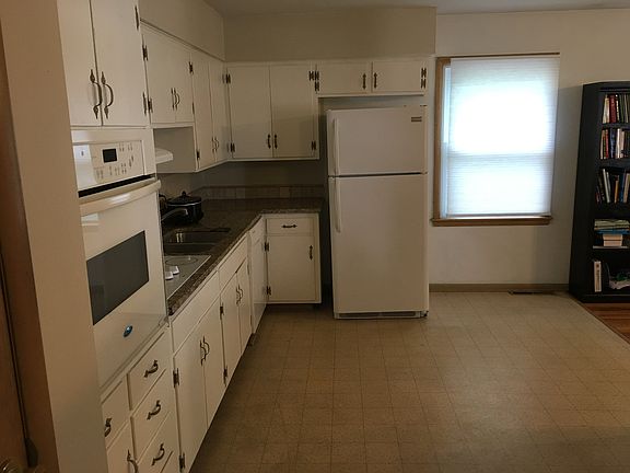 5th image of 9238 Mastin Dr