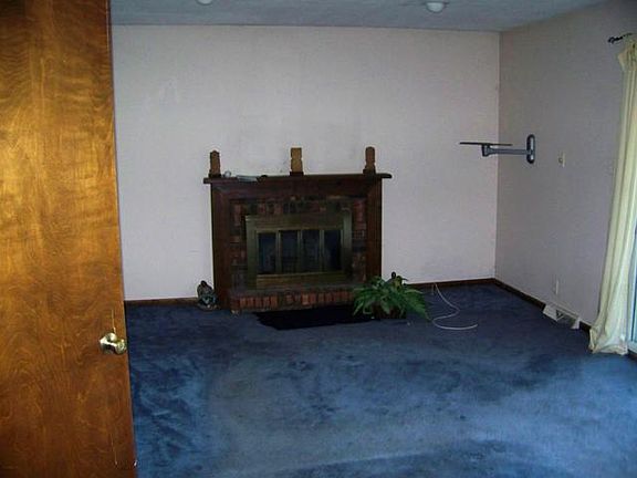 5th image of 1114 Harvest Dr