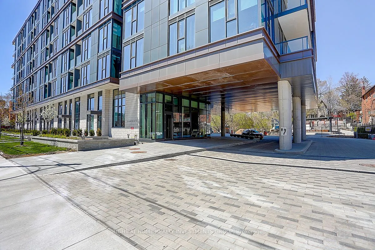 250 Lawrence Ave W #503 photo 1
