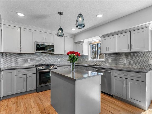 5th image of 6709 Promontory Dr
