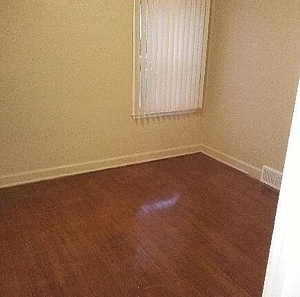 2nd image of 20472 Hull Ave