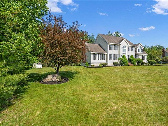 4th image of 55 Buckingham Drive