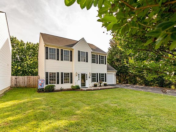 3rd image of 4309 Kaiden Ct NW
