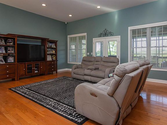 3rd image of 6537 Smoky Mountain Ct