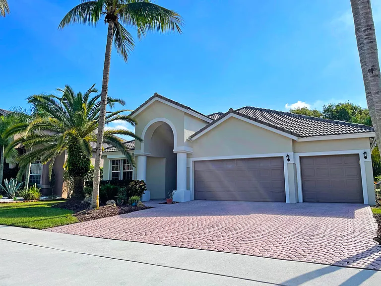 12310 Riverfalls Ct — Photo 1
