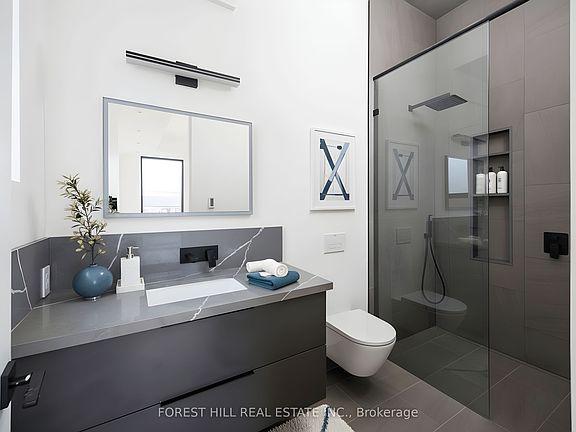 3rd image of 170 Ranee Ave