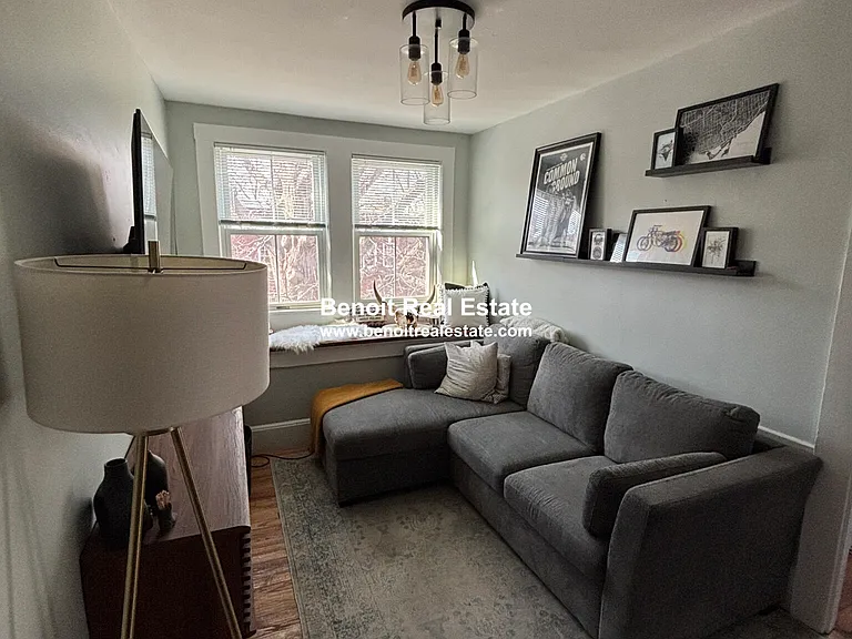40 Lee St #3 — Photo 1