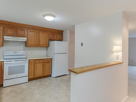 2nd image of 5 Sugar Maple Lane