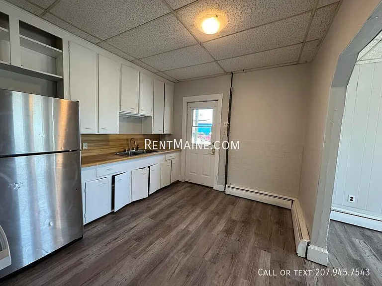 172 College Ave #1 — Photo 2