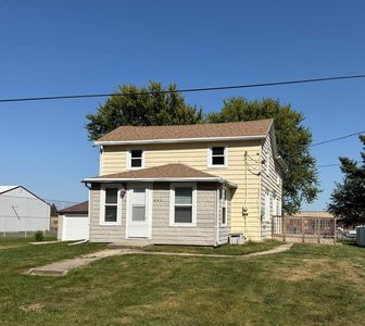 405 S Locust Ave, Forreston, IL, 61030