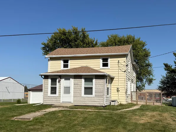 405 S Locust Ave, Forreston, IL 61030