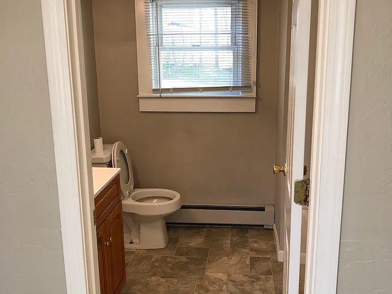 39 N Main St #1 — Photo 4