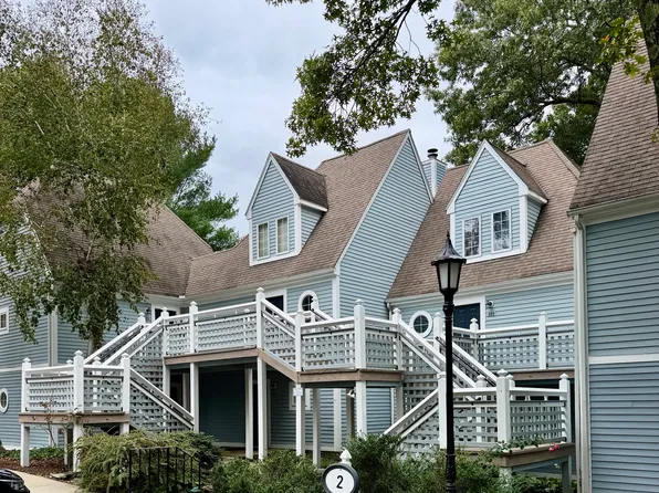 212 Old Pond Lane #212, Norwich, CT 06360
