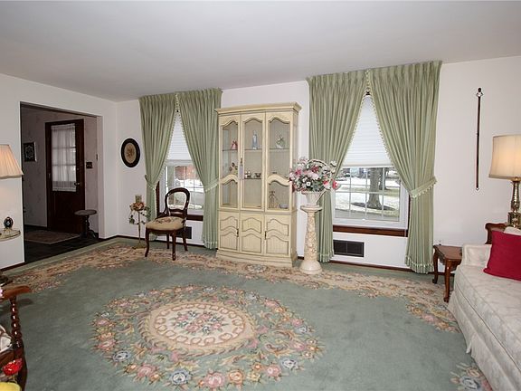 5th image of 1294 Plantation Dr