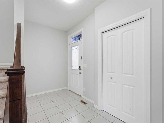 3rd image of 42 E Skyview Point Rise NE