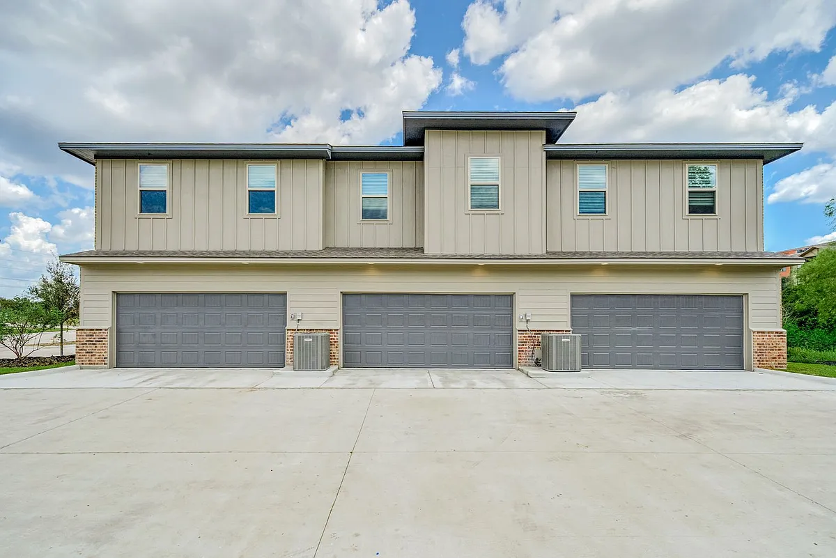 Building Photo - 4089 Cross Park Dr #513