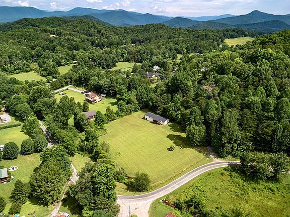 5th image of 277&279 Firefly Rd