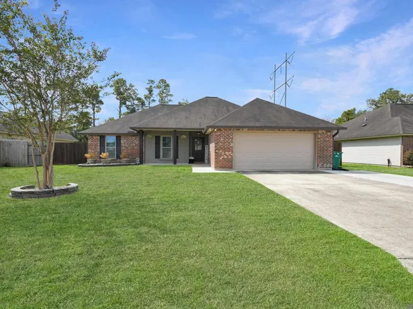 9198 Cypress Lake Dr, Denham Springs, LA 70726