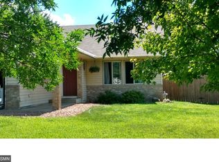 809 Dogwood St SW, Isanti, MN 55040