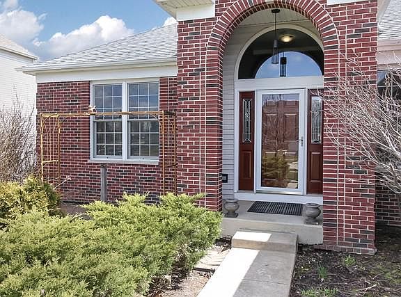 3rd image of 677 Kelley Dr