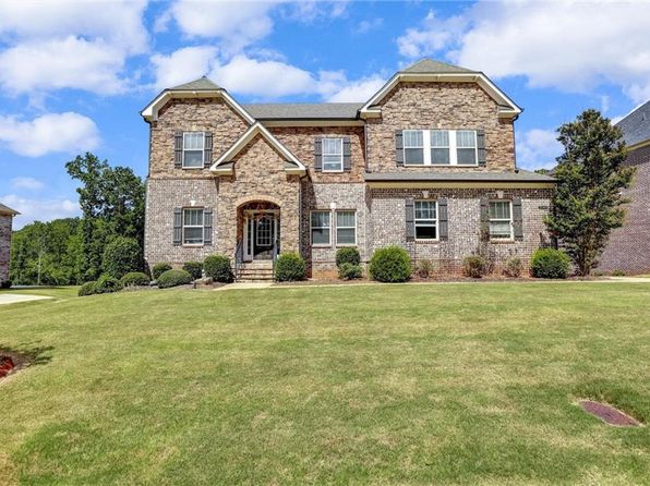 3140 Scarlet Oak Pass