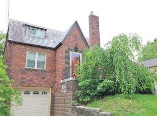 276 Catalpa Pl, Mt Lebanon, PA 15228