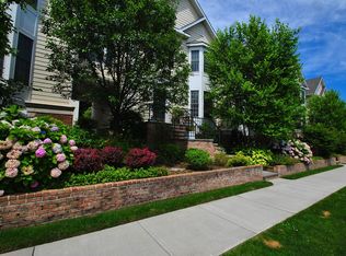 3 Mariners Walk, Oyster Bay, NY 11771