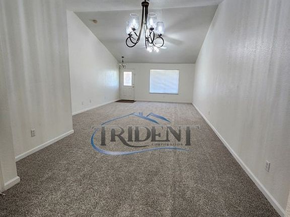 3rd image of 1099 Arbor Dr