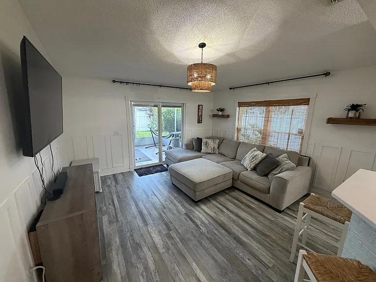 11058 Miata Ct — Photo 9
