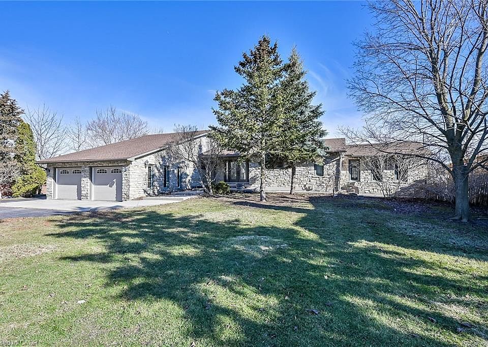 1st image of 233 Green Mountain Rd E