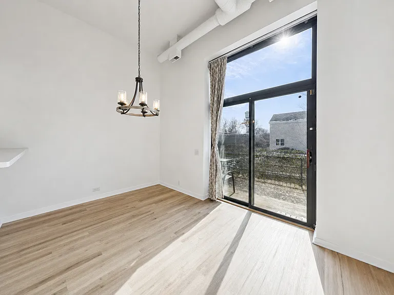 1317 W Belden Ave #F2 — Photo 10