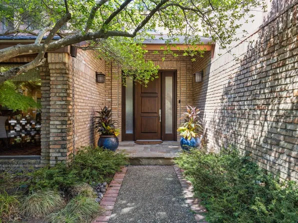 9715 Stone River Cir, Dallas, TX 75231