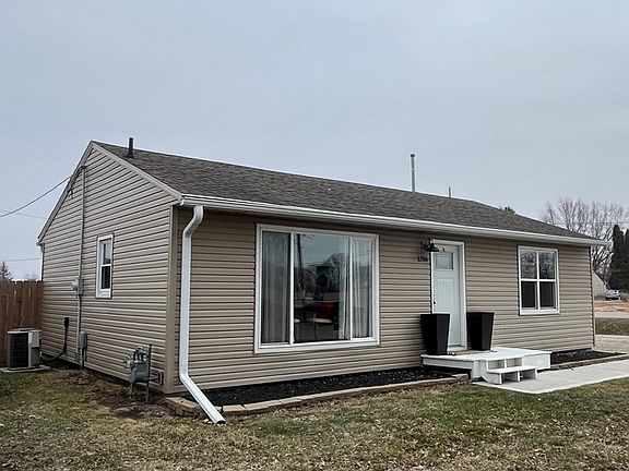 3rd image of 1216 Hamilton Rd