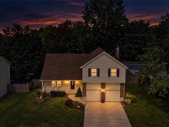 16218 W 143rd Ter, Olathe, KS 66062