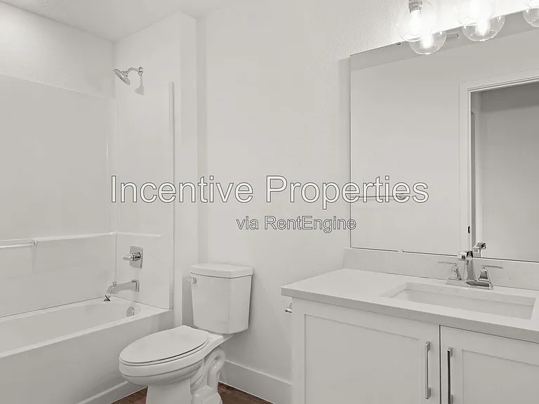 431 Braddock Ave — Photo 10