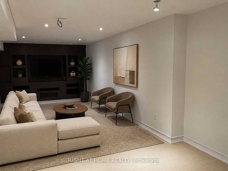 1466 Bayshire Dr — Photo 26