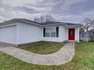 38 Stowe Rd, Mary Esther, FL 32569