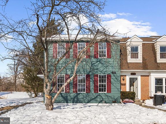 2nd image of 196 Key Pkwy