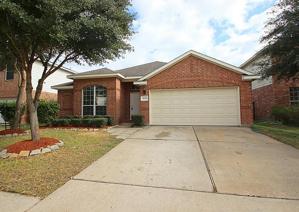 1st image of 10702 Lyndon Meadows Dr