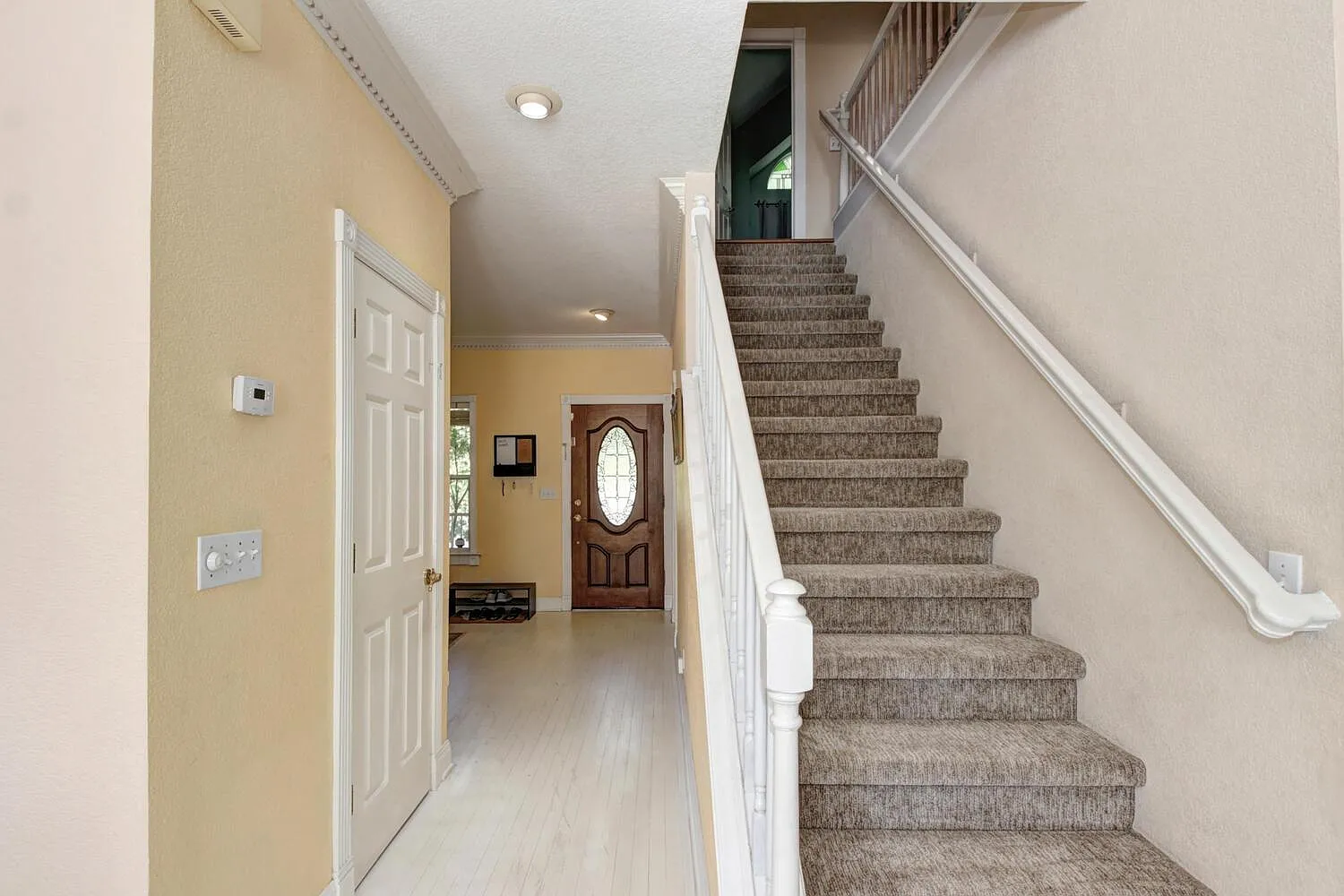 5 bed, 1800 sqft, $4,000 — Photo 3